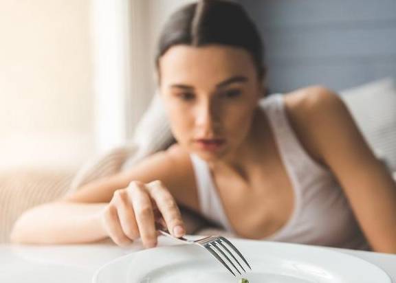 時間|一天中最易“發胖”的3個時間點，控制好了，減肥也就小事一樁了