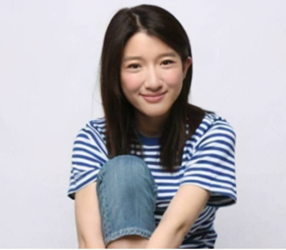 非诚勿扰中没人敢牵手的猫脸女卸妆后原来是这个样子