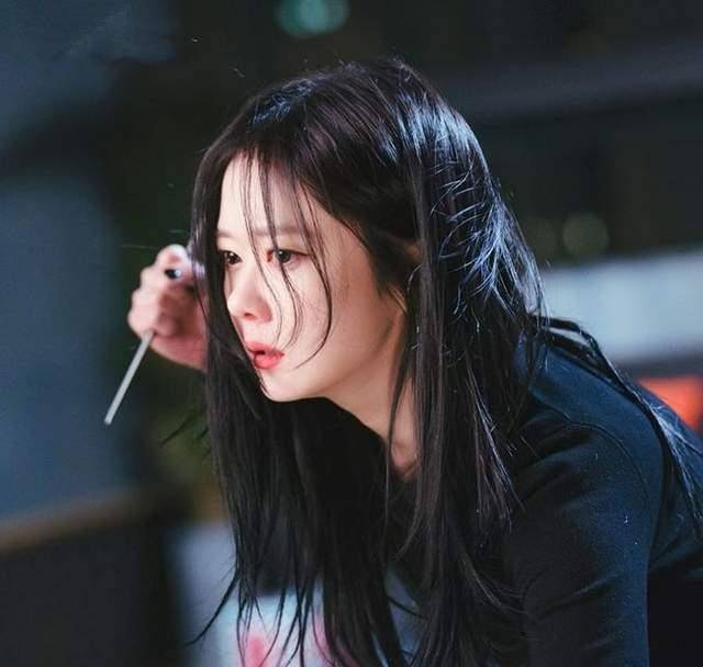 自律张娜拉肌肤状态绝了，40岁凭少女美肌登上热搜离不开殿堂级的自律