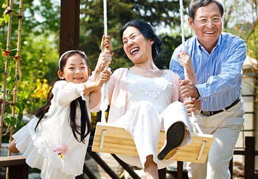 全家人|当5年幼儿园保安：家长对孩子太好，孩子永远不会明白全家人的爱