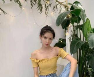 女神有种“巴掌腰”叫张予曦，当手放在腰上时，网友：整个人都沦陷了