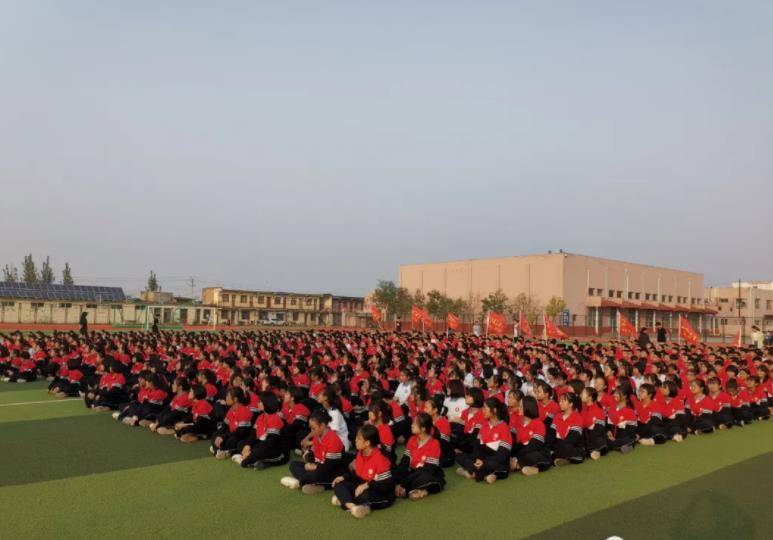 衡水市郑口中学高一年级召开质检一考试表彰总结大会