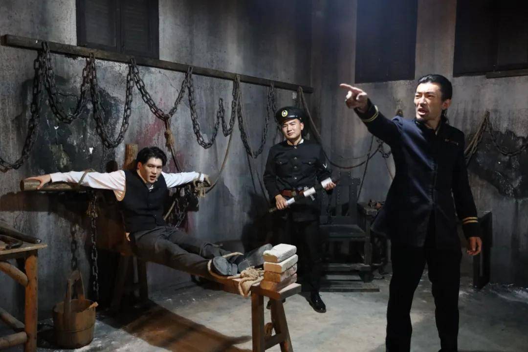 海影城上演的这场秘密行动剧情比顶楼还精彩这个国庆来这里过足戏瘾