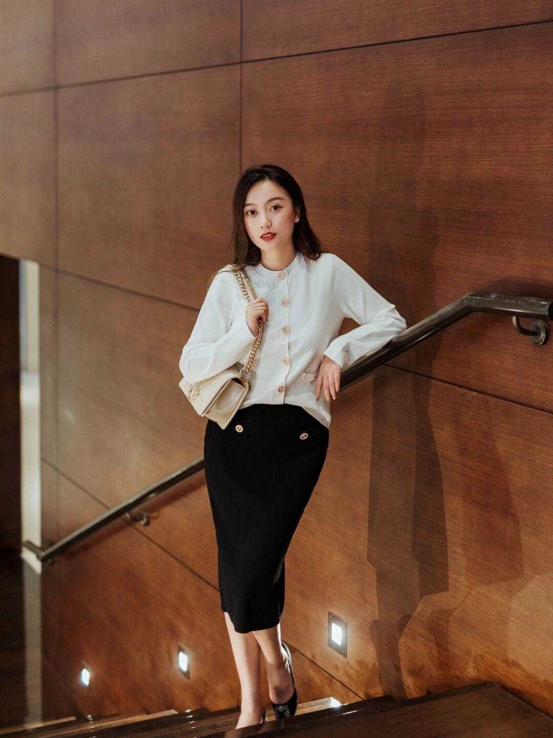 毛衣 我们了解一下秋天怎么样搭配呢子裙