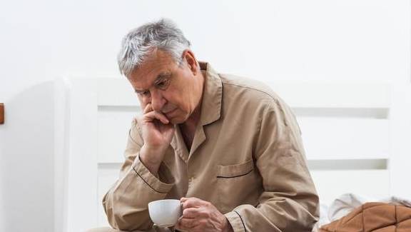 血液|睡前多喝水,使血液变“稀”了,就可以预防心梗和脑梗吗?