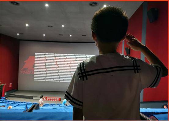 志愿军|《长津湖》里的志愿军有多苦?女孩看完电影尝冻土豆,硬到飙泪