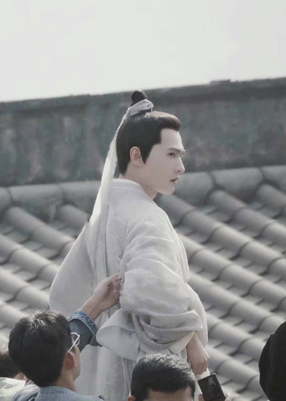 眼吧 杨洋《且试天下》古装造型路透，这才是古装美男！
