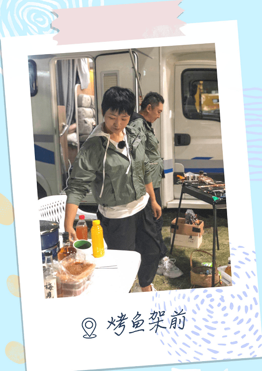 整体 真挺羡慕于谦的,妻子不仅长相甜美,还挺有气质,穿的土也不丑