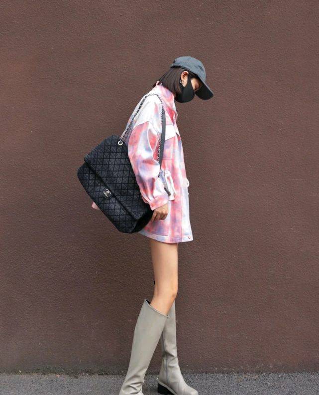 服装 谁说牛仔外套过时了？只要选对了服装款式，可以惊艳四座
