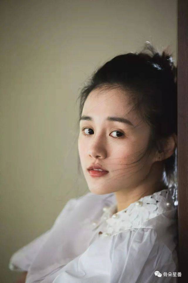 舞台|热剧人物丨主旋律、音乐剧、“小角色”，安悦溪的“千人千面