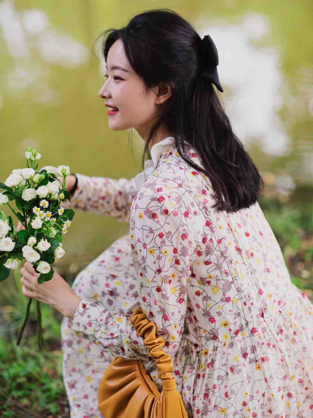 整体 秋天这样穿“碎花裙”高级又洋气，清新减龄又温柔，让你气质翻倍