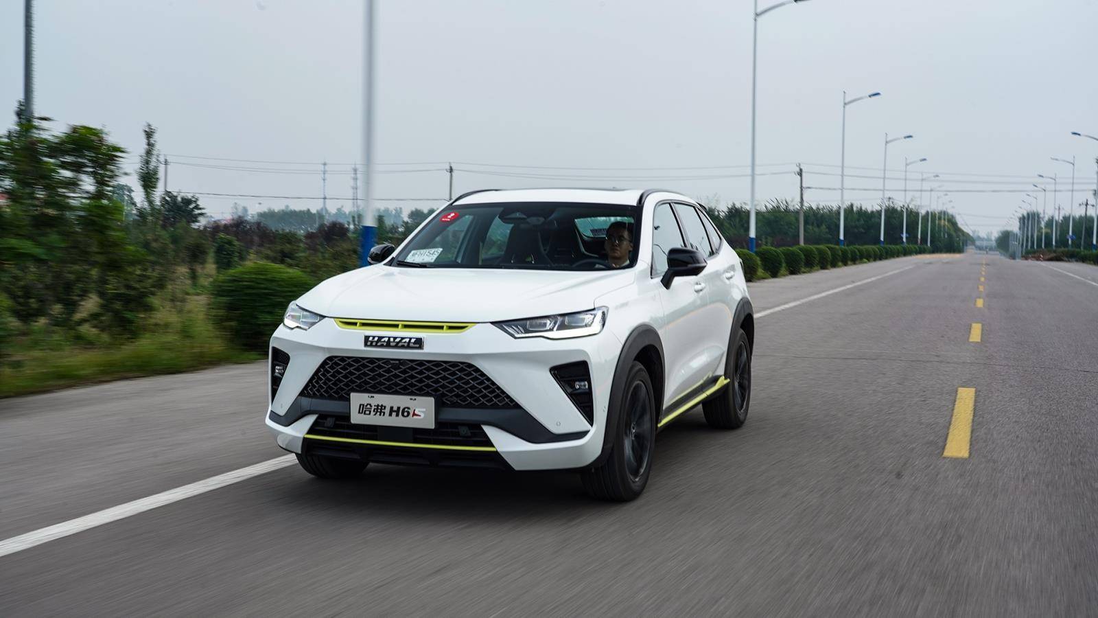 传承家族冠军荣耀实用个性兼备试驾哈弗h6s