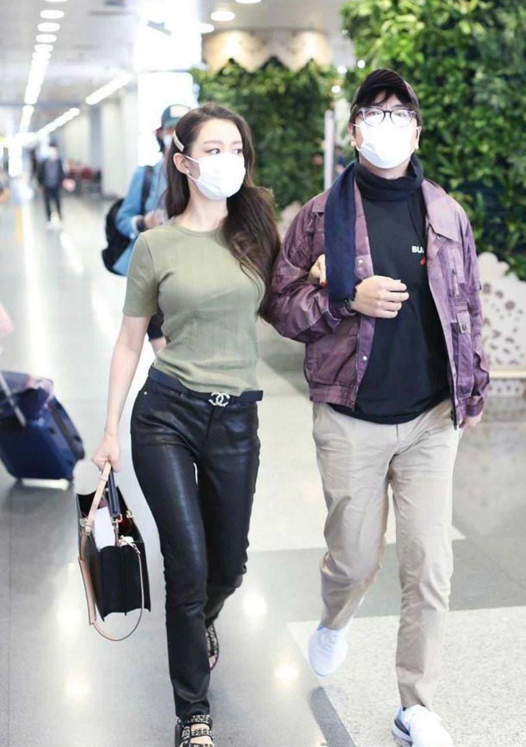 身材 朗朗与吉娜真甜蜜，怀孕首次亮相的吉娜，仍然充满少女感