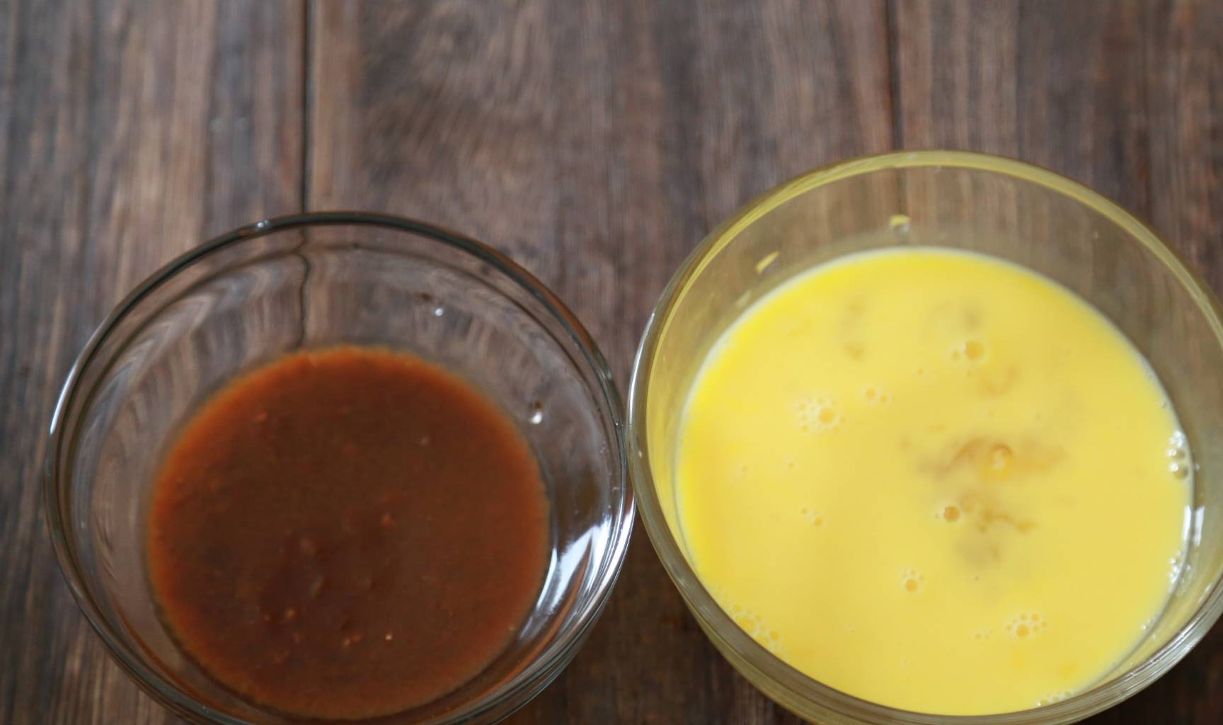 清水|早餐我家如此做,2个鸡蛋一碗面,搅一搅10分钟就上桌,好吃筋道