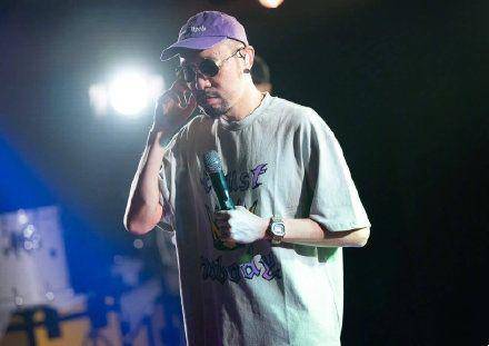 舞台|《披荆斩棘》谁能想到，与林志炫契合度最高的，会是温柔的热狗