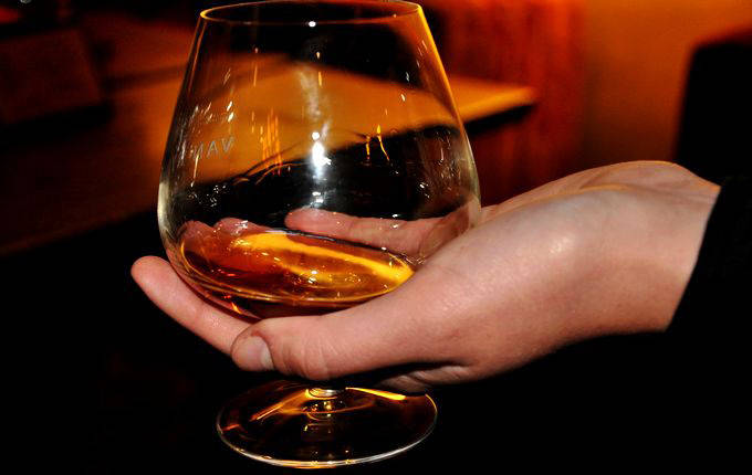 醇香|没选对酒杯,葡萄酒都“白喝”了!手把手教你不同酒杯和酒的搭配