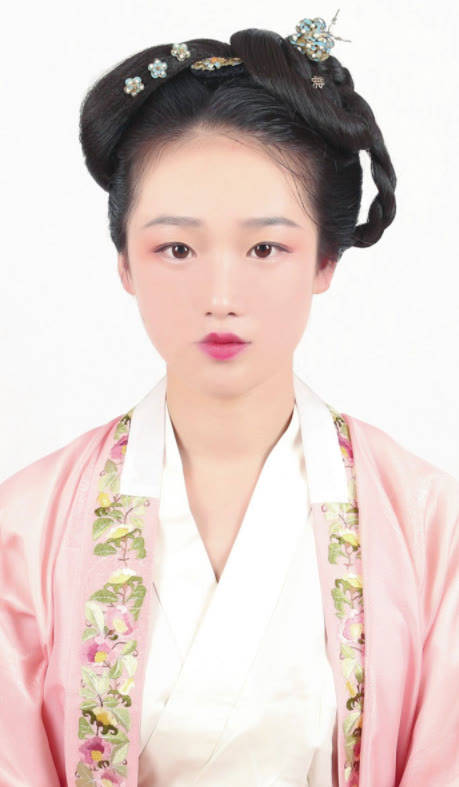 假发汉服党必备！宋风侧编发盘发造型图解