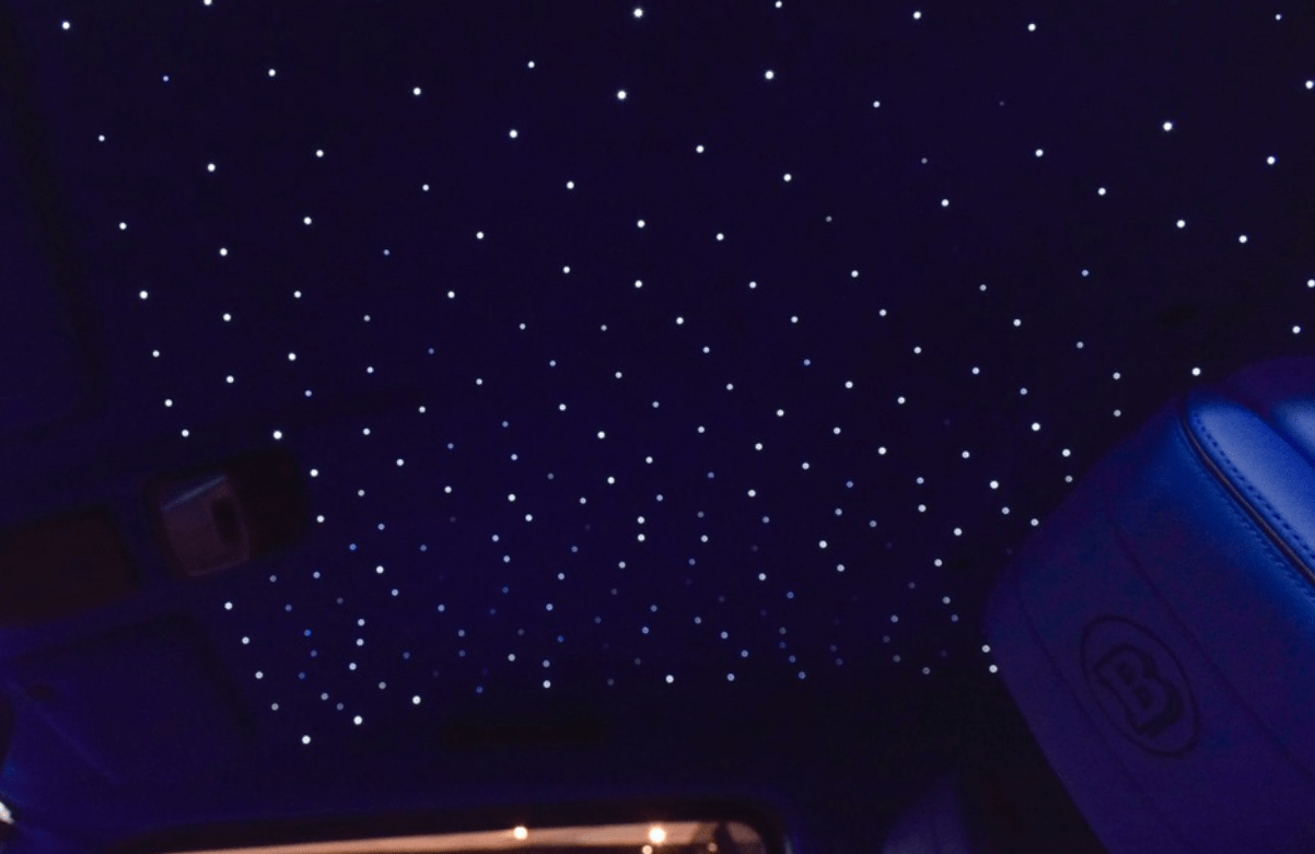 变装巴博斯套件星空顶加身这辆吉姆尼有点香