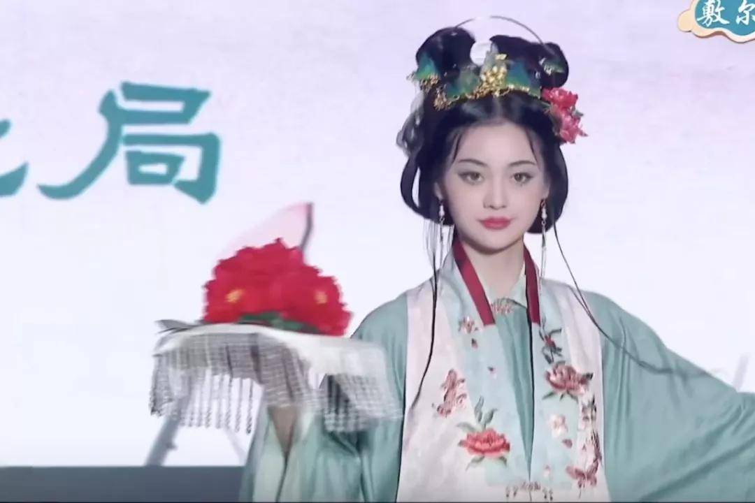 林妹妹古装男主靠颜值丑出圈，古装美女却一抓一大把？