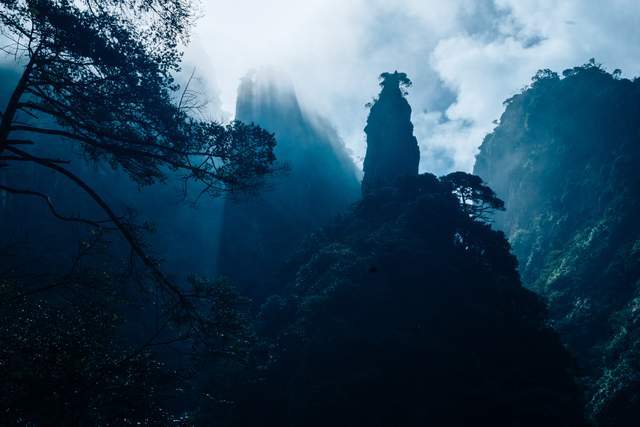 日月星辰|东海岸VS西海岸，十月金秋，三清山之巅看一场大自然的光影秀