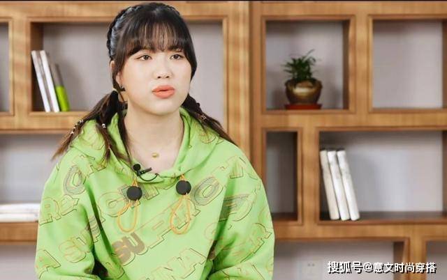 设计 杨倩代言奢侈品牌，这状态简直换了一个人，穿深V礼服太有气质了