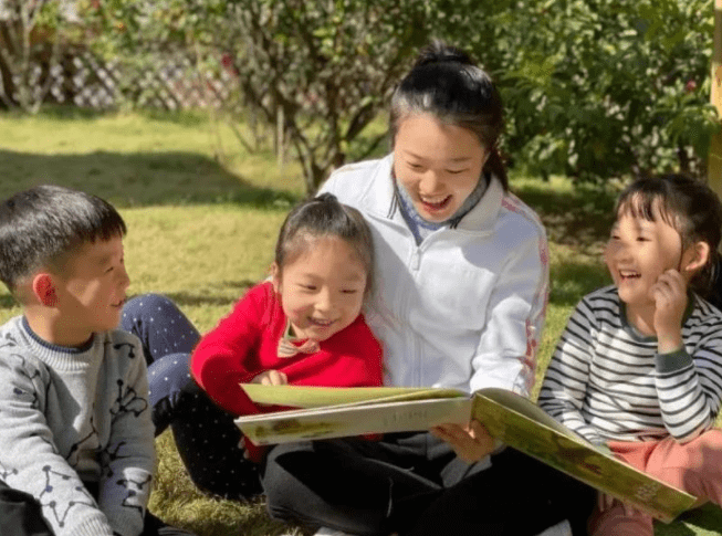 方向|学前教育专业除了当幼儿园老师，还有别的出路，毕业生应提早准备