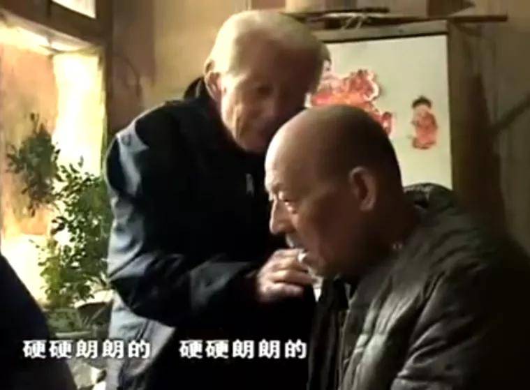 电影|九旬老头,一刀送走400多人,这9.1分的片,这么猛的吗?