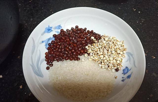 电饭煲|中老年人肥胖的克星,上班族最爱的懒人早餐,好吃营养还减肥