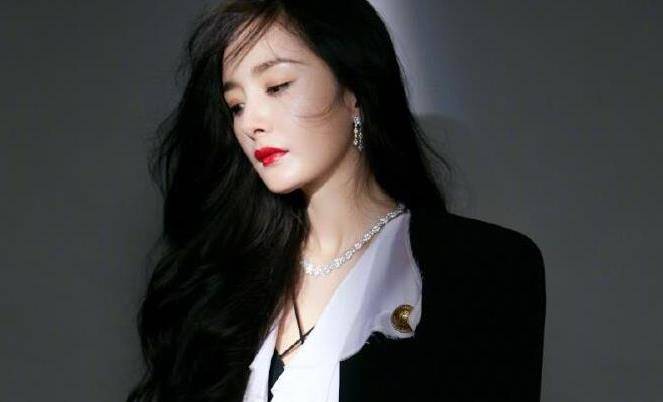 二八定律|磕到甜度超高的职场剧，35岁杨幂担任女主，看到男主后追定了