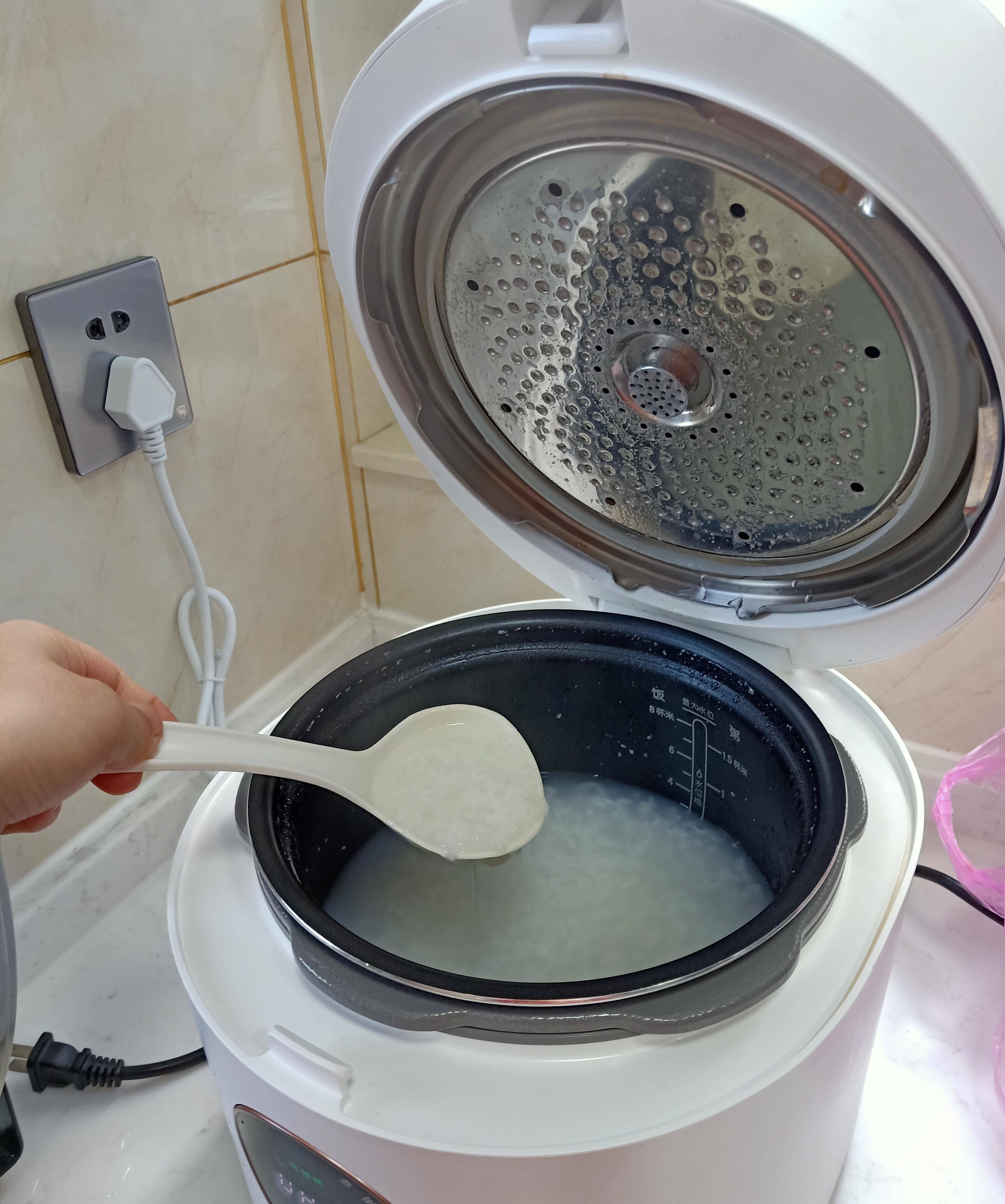 盒子|一家子的早餐走红,吃得舒服还不贵,网友:好好吃饭,高级的生活