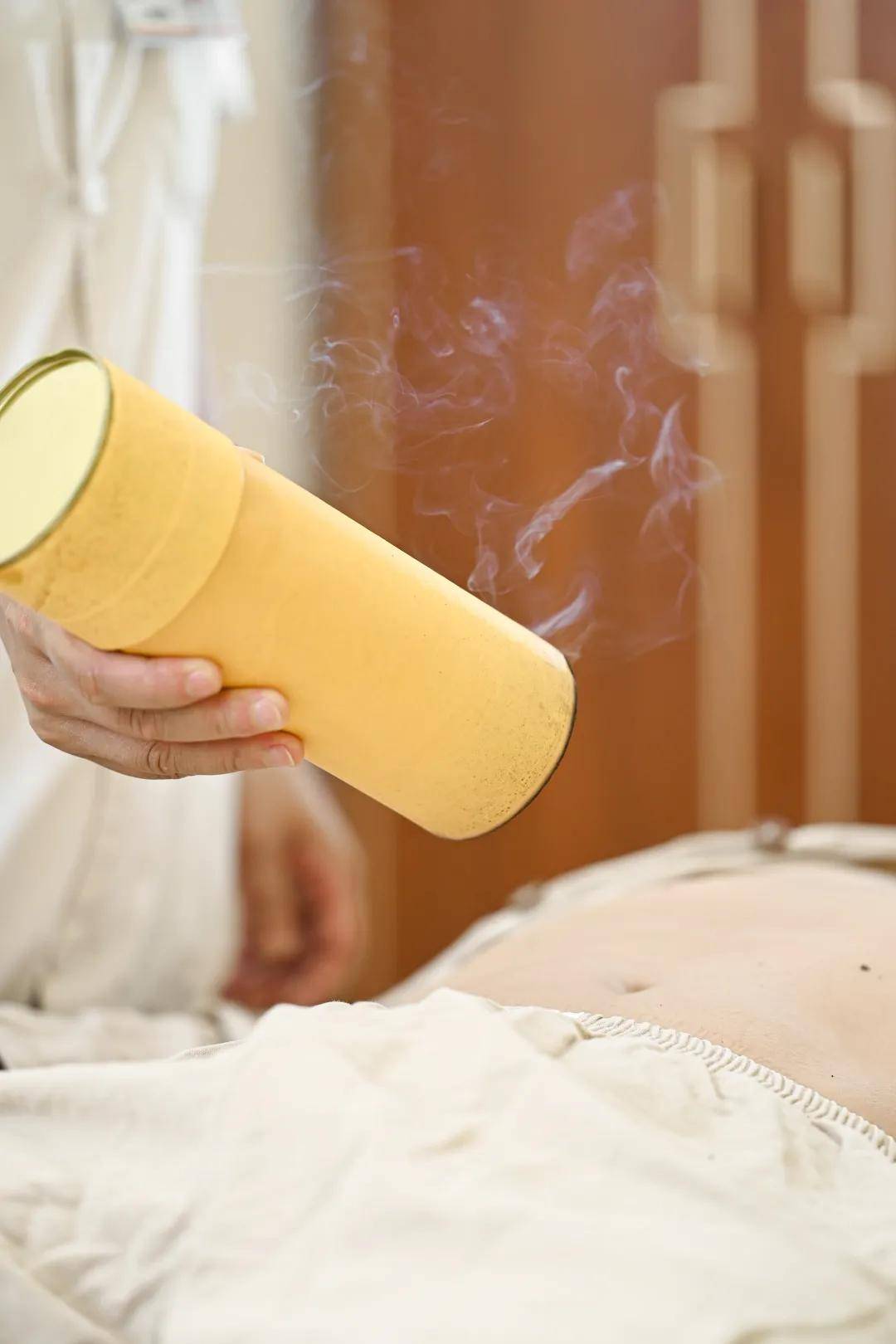 体验「明星同款正骨」,人爽飞了!_熏蒸