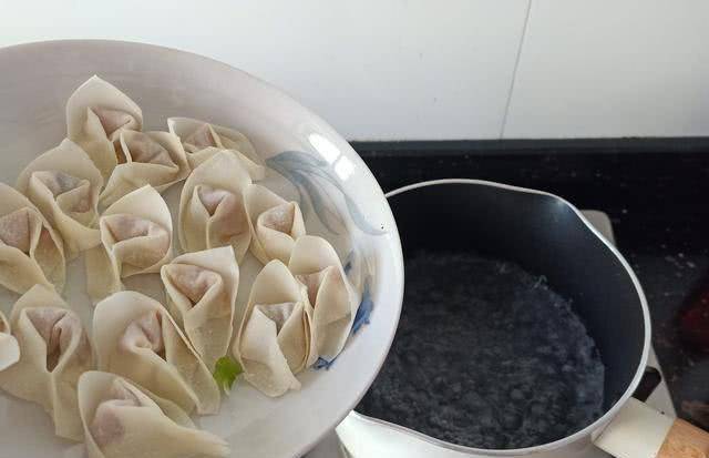 煎饼|我的早餐人人夸，12种材料，12分钟上桌，好吃又营养，还能睡懒觉