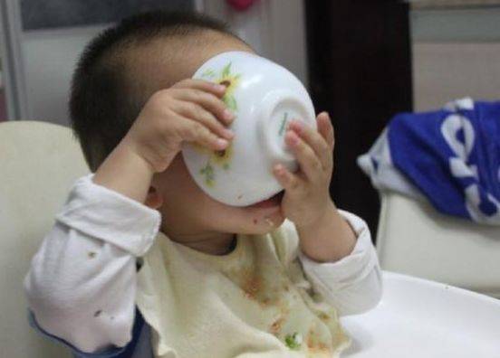 家长|6岁孩子脾胃虚,育儿专家找到原因:3种早餐还给孩子吃?真坑娃