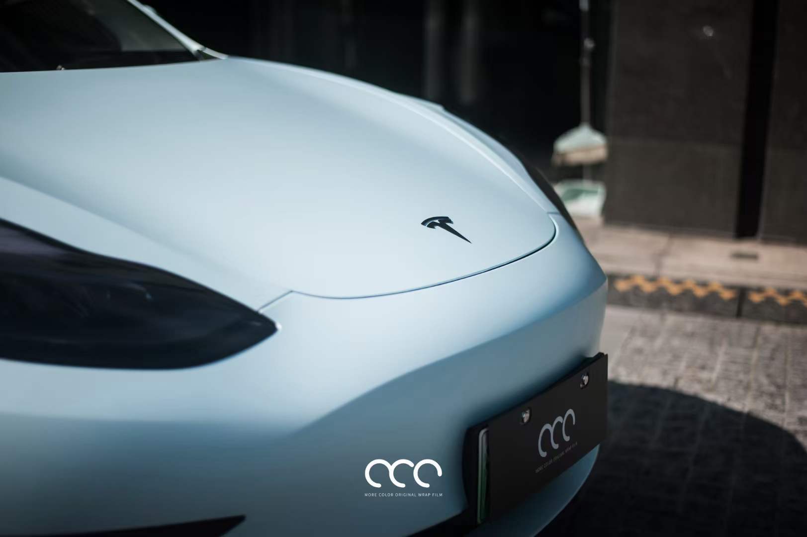 特斯拉全车漫彩改色膜超亚婴蓝