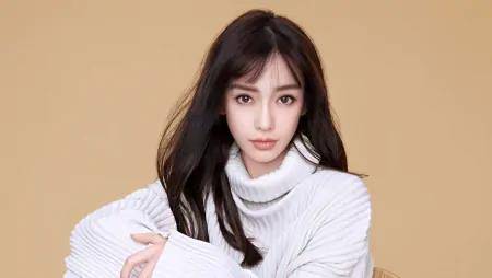 身材 杨颖穿露脐上衣配牛仔裤腰细腿长,这样的穿搭你喜欢吗?