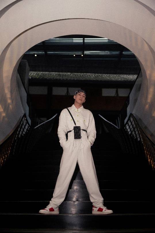 系列 追星逐梦，JIMMY CHOO发布全新限定系列