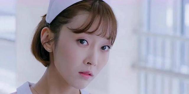 反差大的女生性格 c2b9f8eacd334d4887a9605c16d95494.jpeg