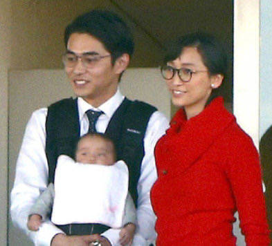 恋情橘子晚报：他恋情曝光，不是之前的小三？齐刘海的杨紫长这样？