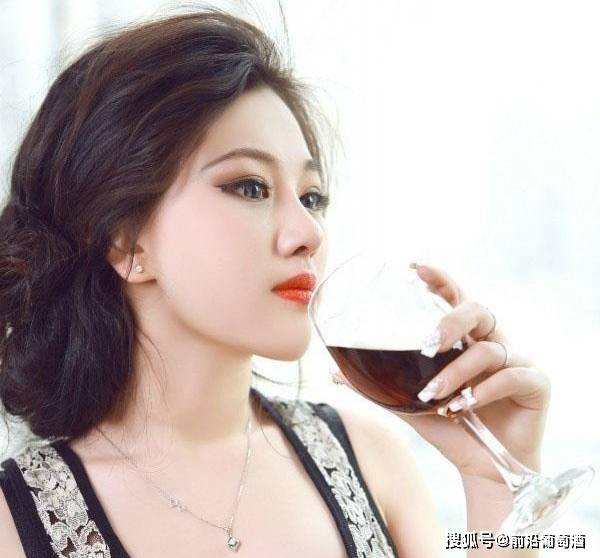 知识科普|以酒会友是葡萄酒收藏的目的和乐趣,好年份的顶级葡萄酒品鉴的乐趣