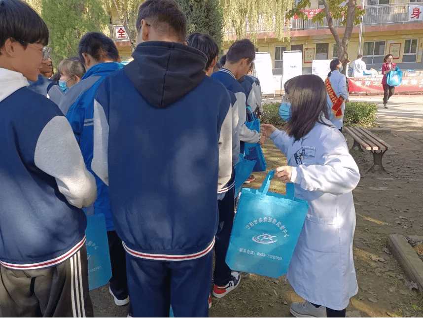 主題|青春之心靈青春之少年——山西省汾陽醫院開展兒童青少年心理健康主題宣教活動