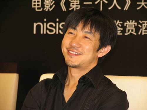 2013年,李小冉和鄢颇宣布分手,一时间,众人议论纷纷,可对鄢颇,李小冉