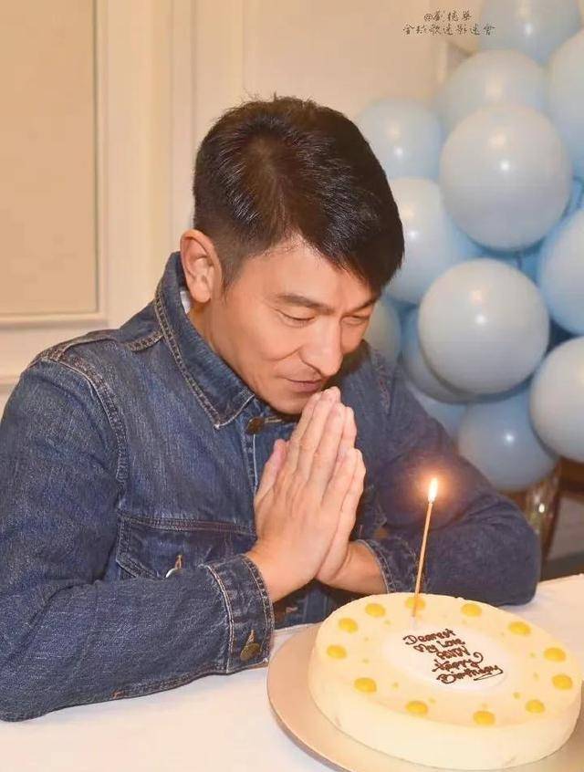 全球|59岁范伟险胜外国影帝，刘德华巩俐落败！这届华鼎奖太精彩