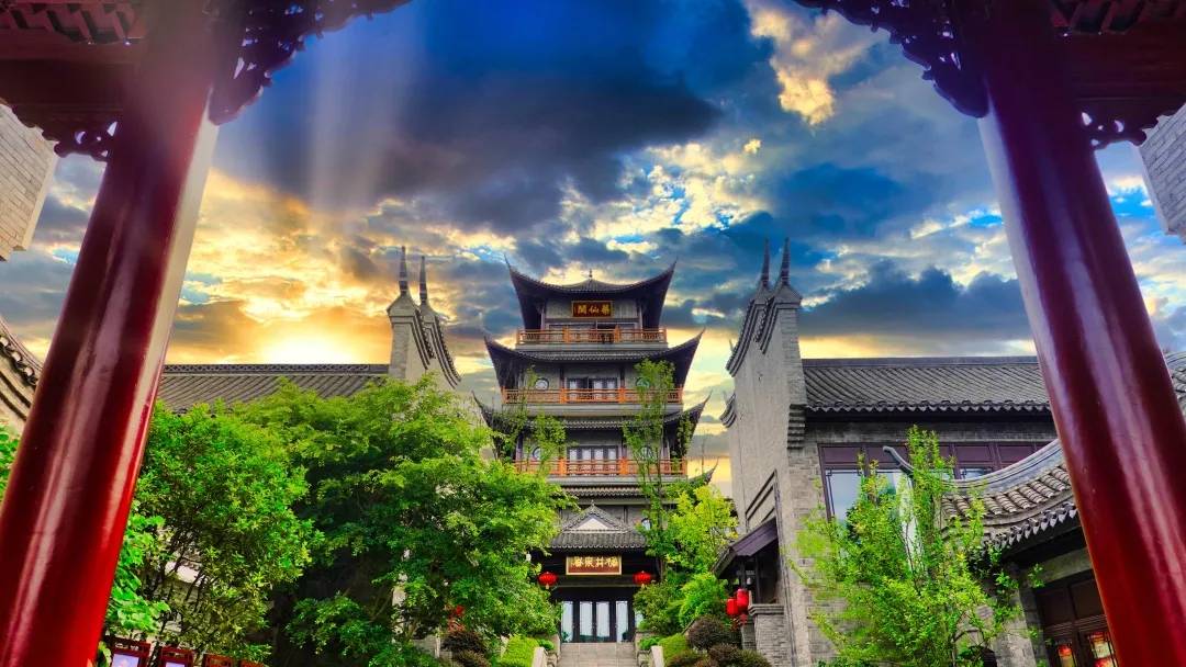 小铃铛美教画展在郴州长卷的寻艺之旅