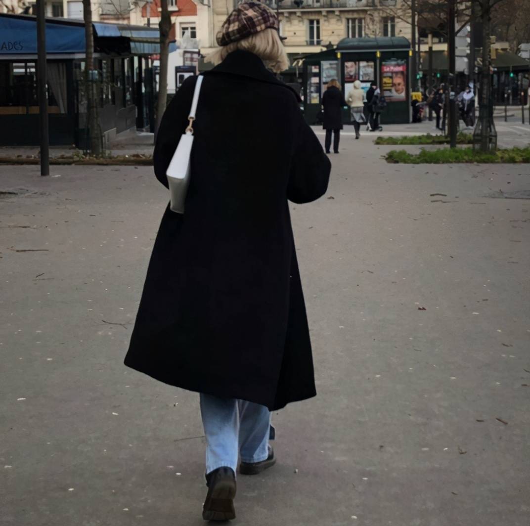 防寒 防寒又时尚的穿搭来了，街头的女生都这样穿