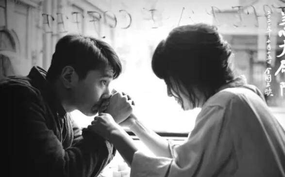 全球|59岁范伟险胜外国影帝，刘德华巩俐落败！这届华鼎奖太精彩