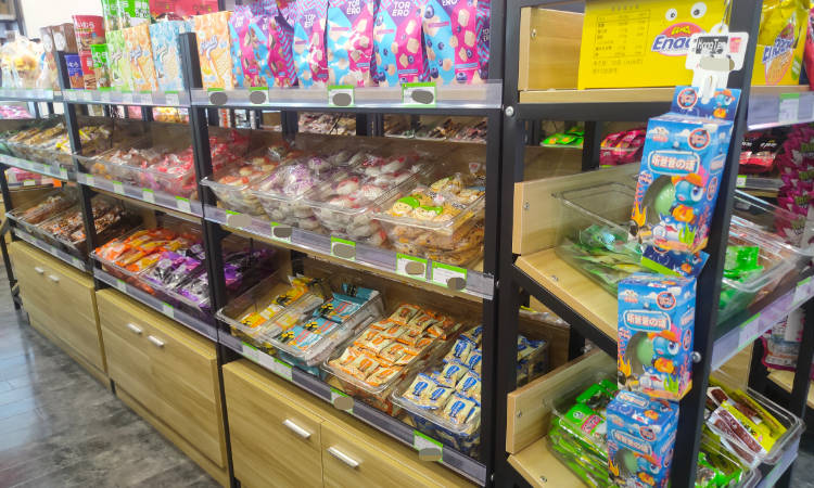 章先生|怡佳仁零食店和创业者一起全力以赴的奔向稳稳的幸福!