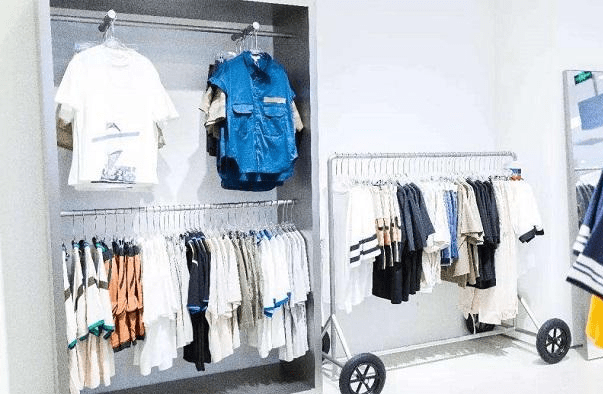 品牌 清华学霸休学创业，靠父母给的20万起家，创办服装品牌年入3亿