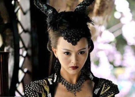 黑衣|古装剧中的四大黑衣美人，唐嫣第三，刘诗诗第二，最美是却是她