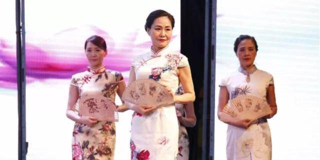 共同点|“老得慢”的女人，大多有2个共同点，若你能坚持，或会更显年轻