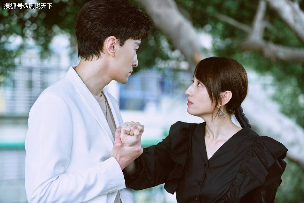 因为|《无神之地不下雨》超长片花：柯佳嬿将演反派，对郑元畅嘟嘴卖萌